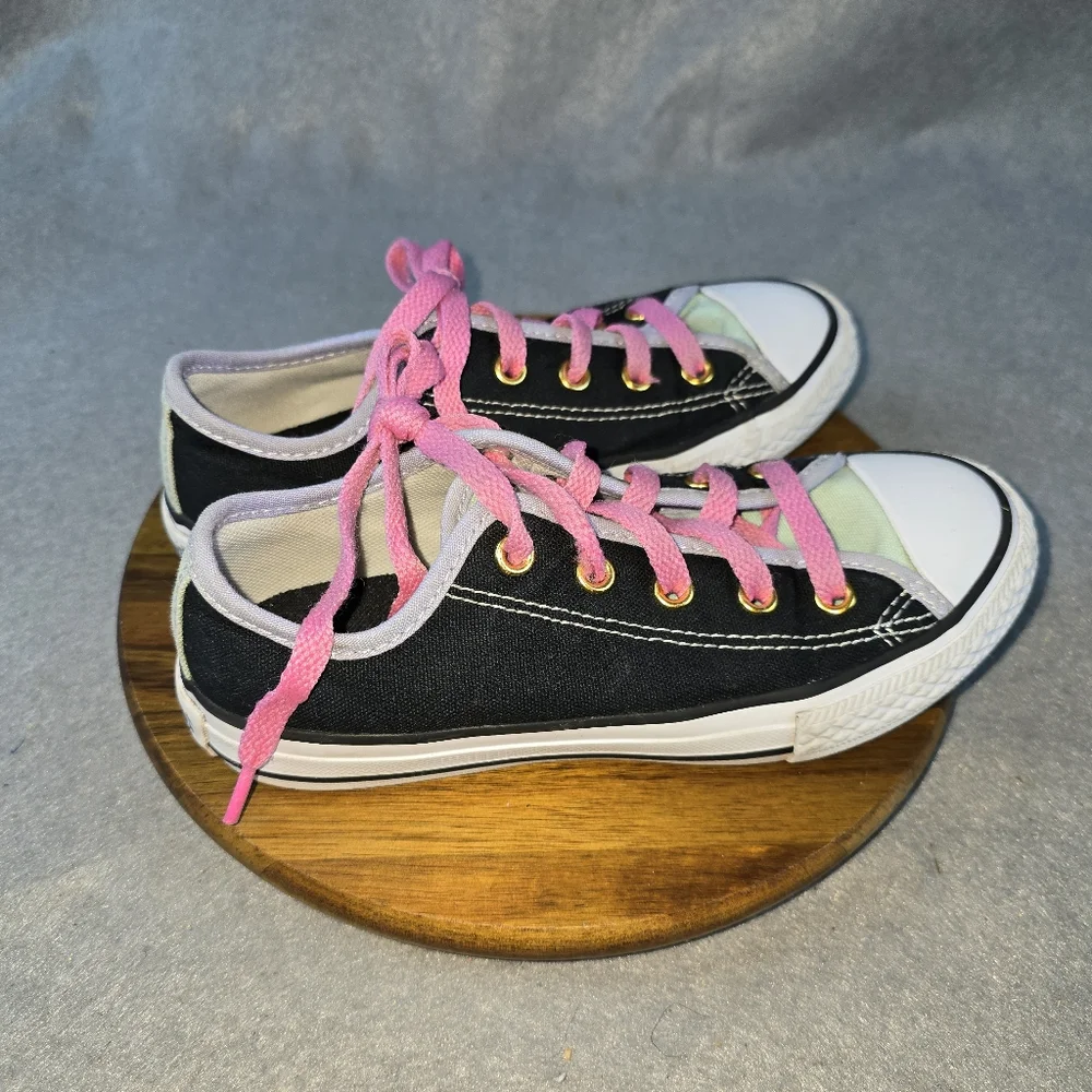 Kids Converse All stars Black and Pink Sneakers Size 13.5Y